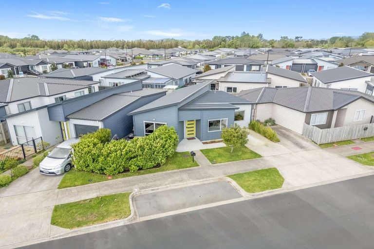 Photo of property in 9 Katipo Road, Takanini, 2112