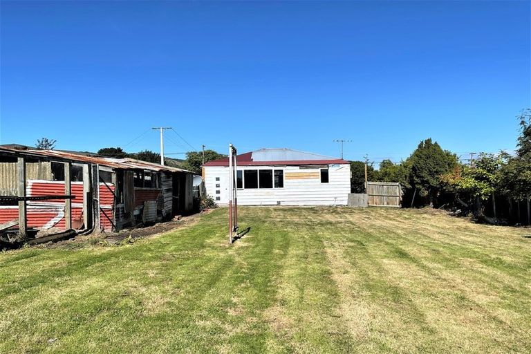 Photo of property in 27 Poole Street, Kaitangata, 9210