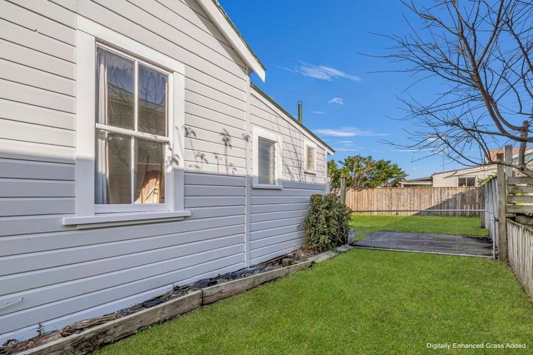 Photo of property in 5 Barrack Street, Whanganui, 4500