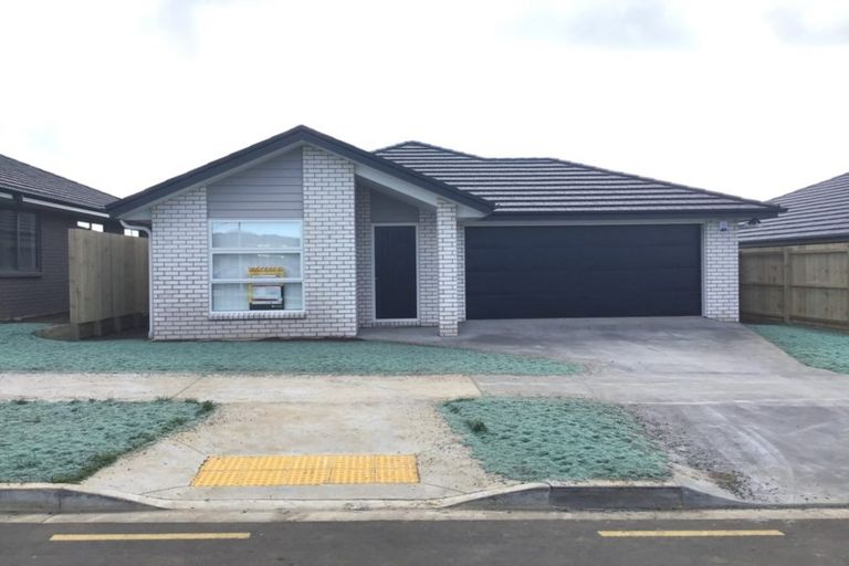 Photo of property in 18 Rainsford Road, Pukekohe, 2120