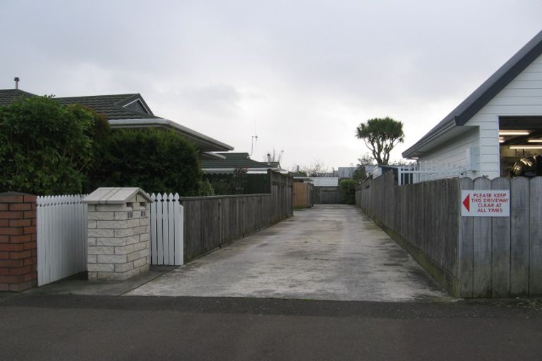 Photo of property in 213 Grey Street, Palmerston North, 4414