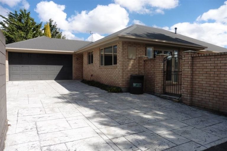Photo of property in 63 Bevington Street, Avonhead, Christchurch, 8042