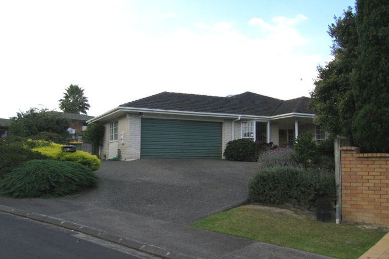 Photo of property in 9 Javelin Place, West Harbour, Auckland, 0618