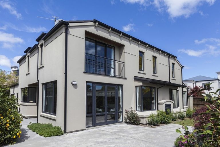 Photo of property in 42a Chateau Drive, Burnside, Christchurch, 8053