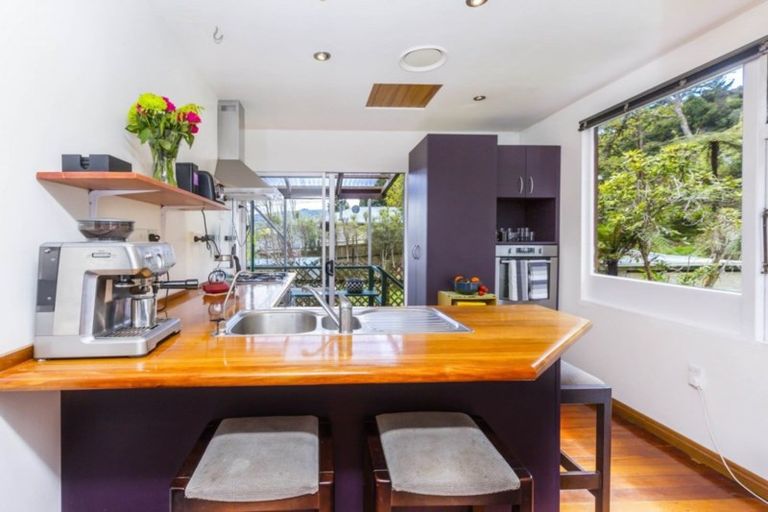 Photo of property in 7 Elmslie Road, Pinehaven, Upper Hutt, 5019