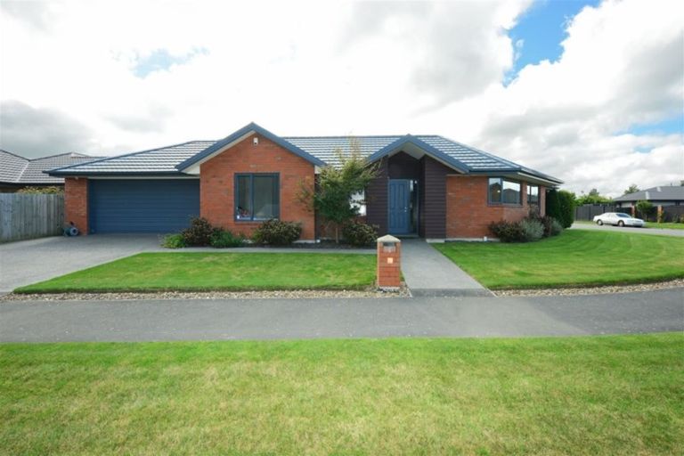 Photo of property in 6 Cyclamen Place, Aidanfield, Christchurch, 8025