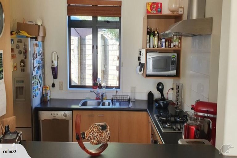 Photo of property in 2/69 Target Road, Totara Vale, Auckland, 0629