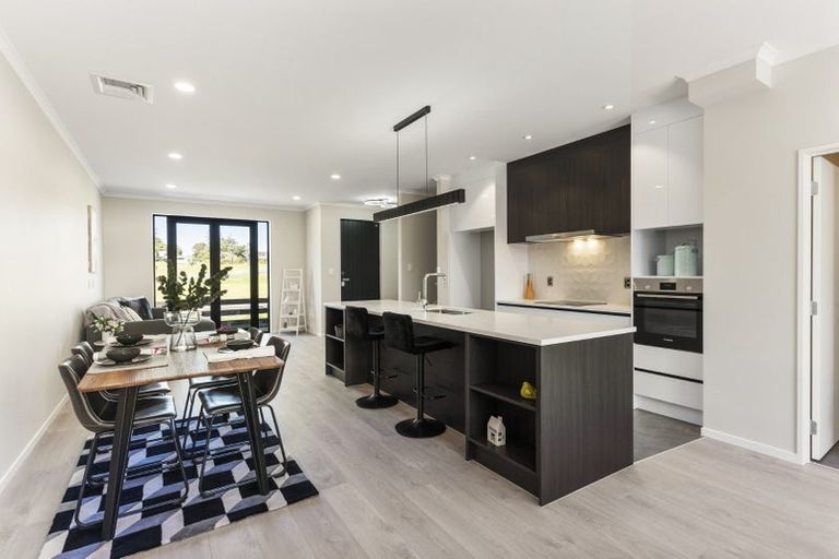 Photo of property in 9 Lark Lane, Whitford, 2571