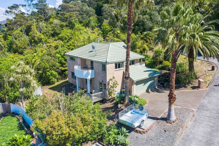 Photo of property in 121 Pemberton Avenue, Bayview, Auckland, 0629