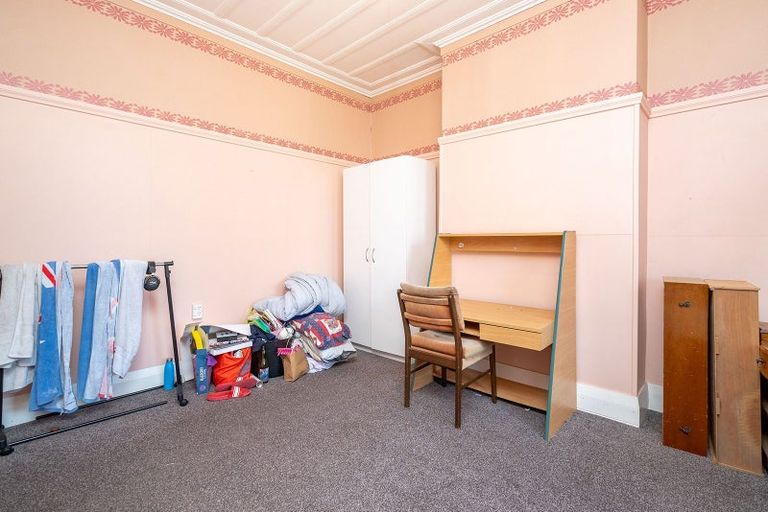 Photo of property in 33 Clyde Street, North Dunedin, Dunedin, 9016
