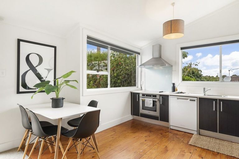 Photo of property in 1/9 Evan Street, Belmont, Auckland, 0622