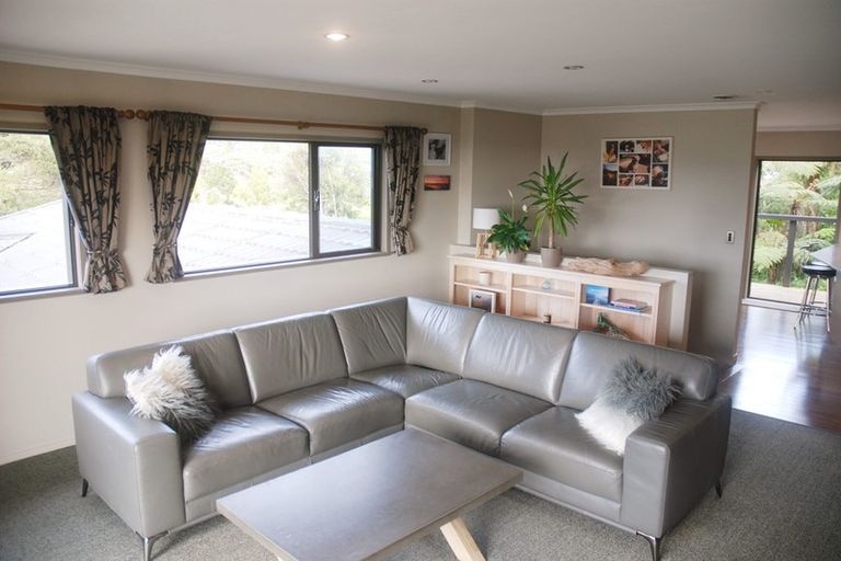 Photo of property in 45 Jonkers Road, Waitakere, Henderson, 0782