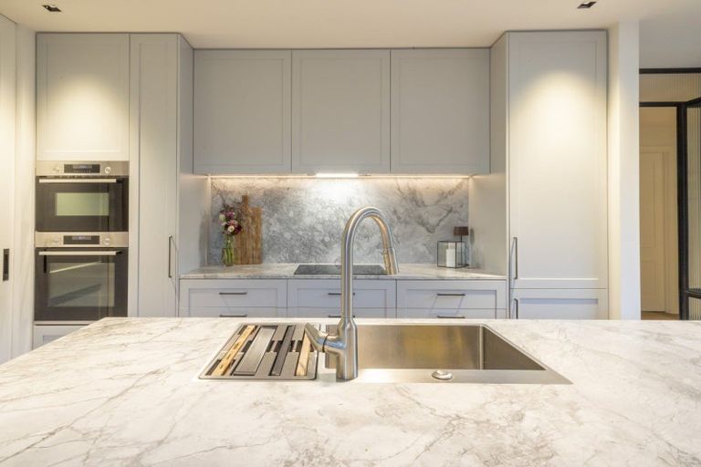 Photo of property in 9a Caernarvon Street, Arrowtown, 9302