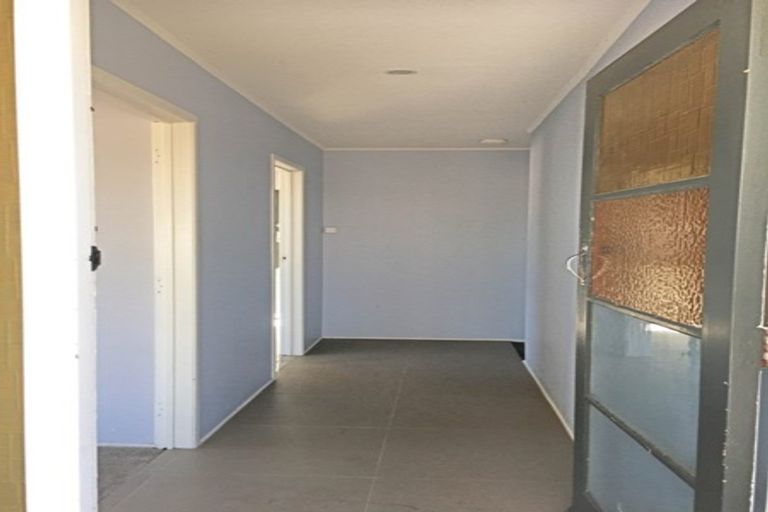 Photo of property in 94 Boundary Road, Clover Park, Auckland, 2019