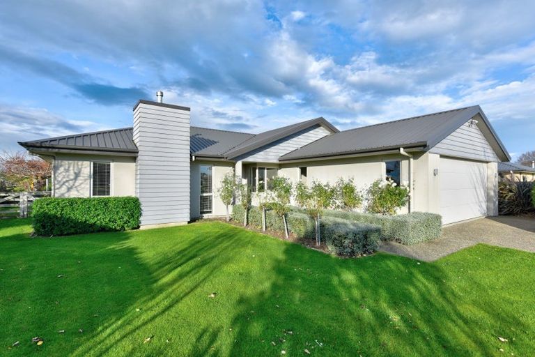 Photo of property in 29 Manse Street, Edendale, 9825