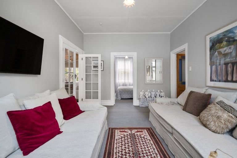 Photo of property in 89 Bridge Street, Bulls, 4818