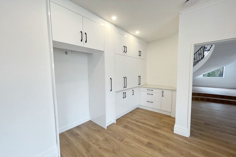 Photo of property in 3 Ballintra Close, Pinehill, Auckland, 0632