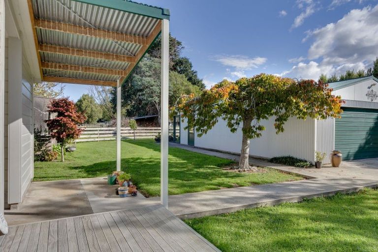 Photo of property in 49 Halls Road, Pahiatua, 4910