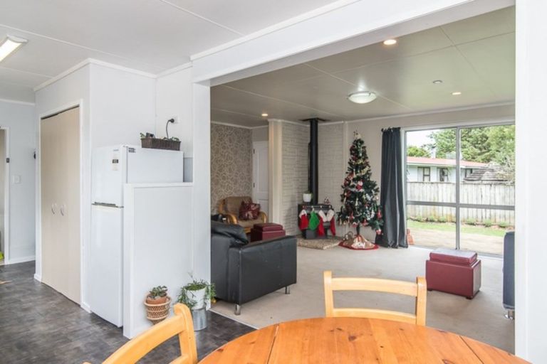 Photo of property in 86 Aorangi Road, Paraparaumu, 5032