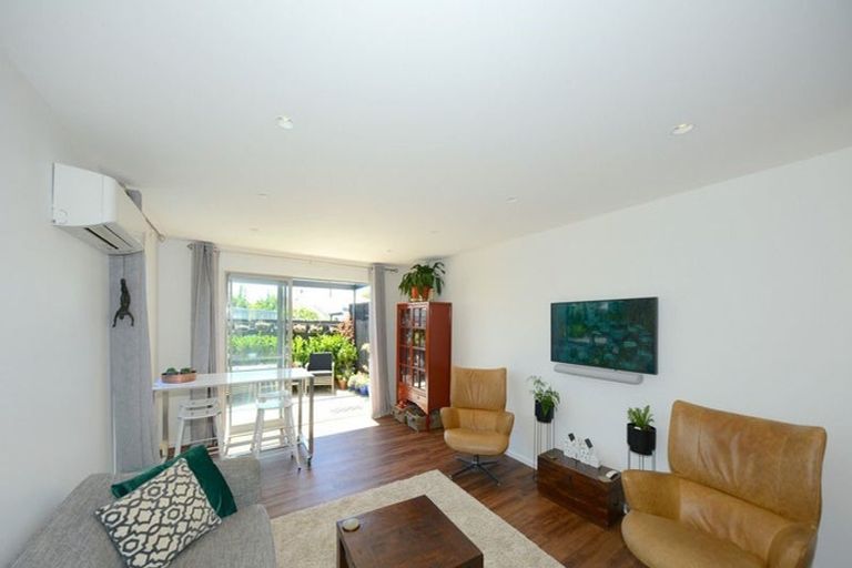 Photo of property in 12 Barrington Street, Somerfield, Christchurch, 8024