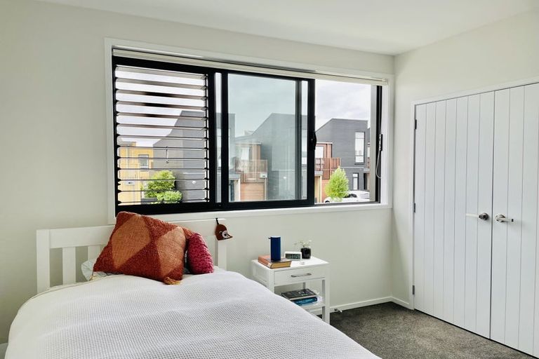 Photo of property in 7 Hastings Street, Hobsonville, Auckland, 0616