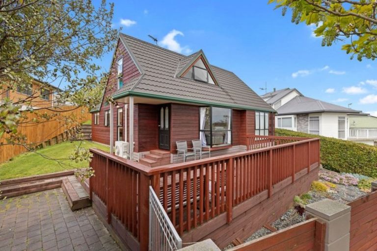 Photo of property in 37 Western Heights Drive, Western Heights, Hamilton, 3200