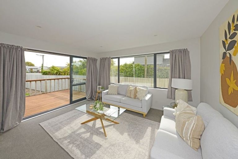 Photo of property in 27 Hargood Street, Woolston, Christchurch, 8062