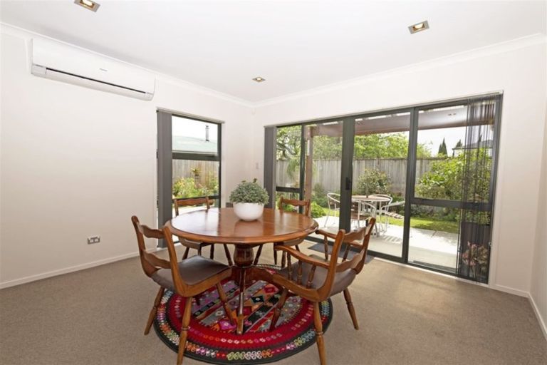 Photo of property in 56a Buscomb Avenue, Henderson, Auckland, 0610