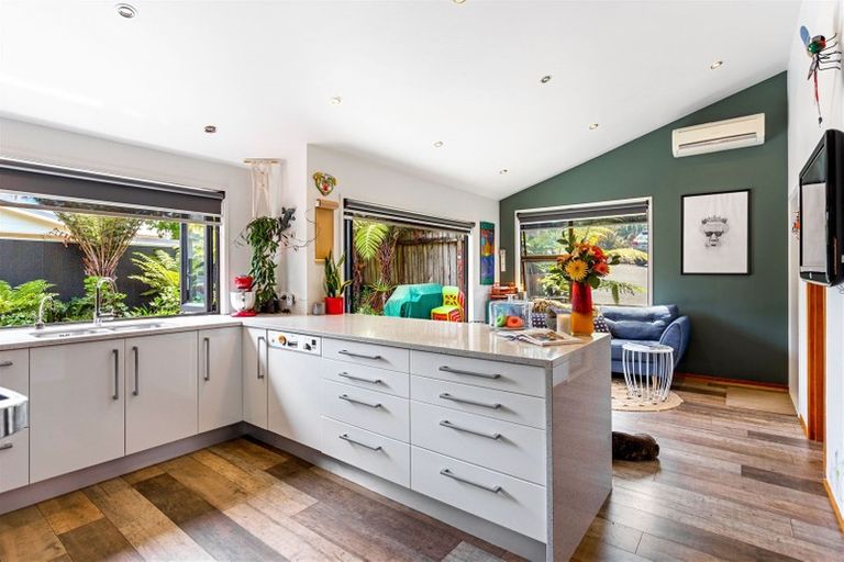 Photo of property in 367 Triangle Road, Henderson, Auckland, 0610