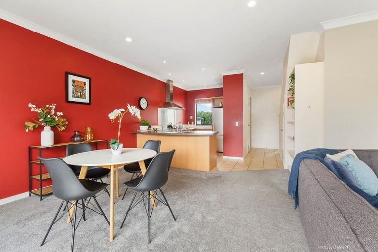 Photo of property in 2/265 Adelaide Road, Newtown, Wellington, 6021