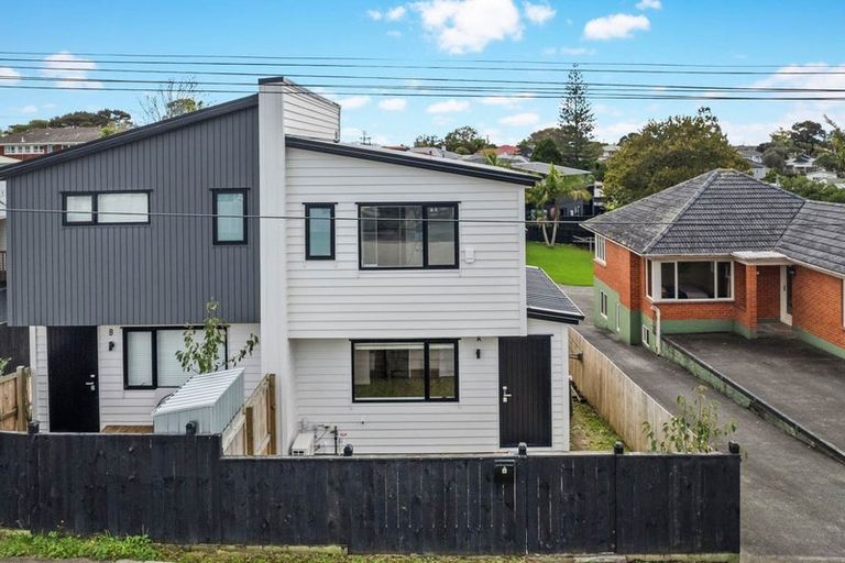 Photo of property in 49a Golf Road, New Lynn, Auckland, 0600