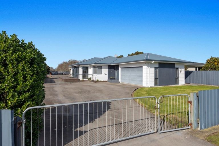 Photo of property in 13 East Bank Road, Thornton, Whakatane, 3193