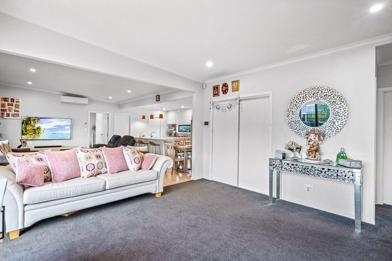 Photo of property in 92 Dominion Road, Papakura, 2110