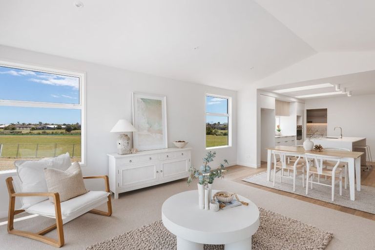 Photo of property in 10 Rehua Way, Papamoa, 3118