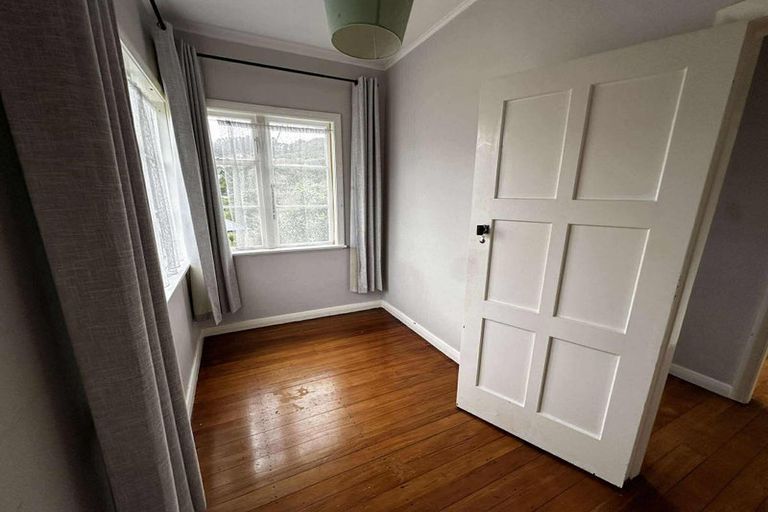 Photo of property in 83 Sunshine Avenue, Karori, Wellington, 6012