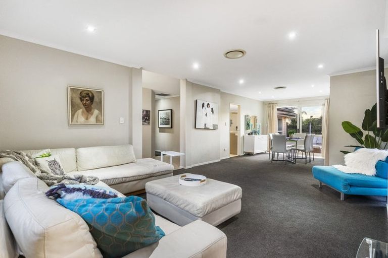 Photo of property in 27 Pounamu Avenue, Greenhithe, Auckland, 0632