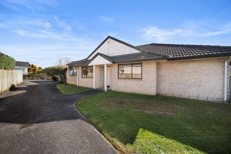Photo of property in 26 Carriage Close, Northpark, Auckland, 2013