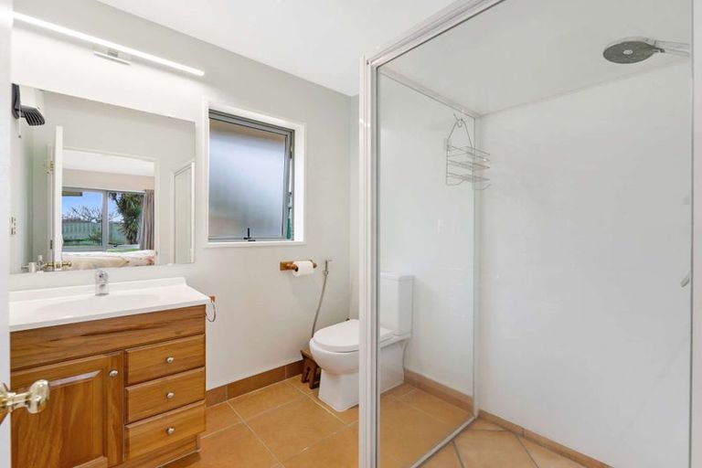 Photo of property in 34 Kiwi Avenue, Waikuku Beach, 7473