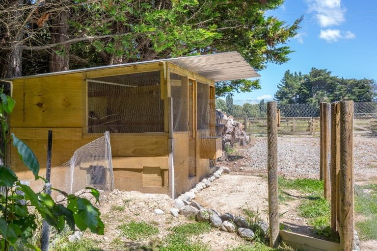 Photo of property in 501 Waihakeke Road, Taumata Island, Carterton, 5792