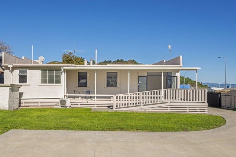 Photo of property in 58 Wainui Road, Kaiti, Gisborne, 4010