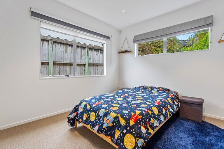 Photo of property in 54a Pemberton Avenue, Bayview, Auckland, 0629