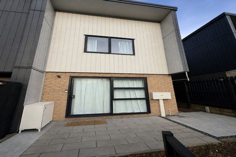 Photo of property in 14 Jabuka Street, Glen Eden, Auckland, 0602