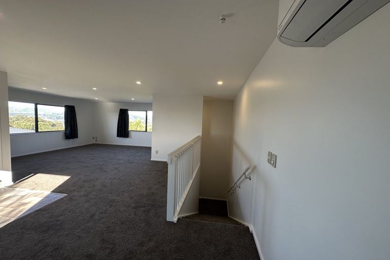 Photo of property in 31a Hiwi Crescent, Titahi Bay, Porirua, 5022