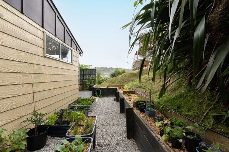 Photo of property in 1/7 Venus Place, Whitby, Porirua, 5024