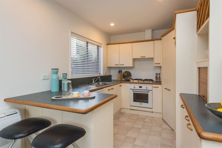 Photo of property in 33a Van Asch Street, Sumner, Christchurch, 8081