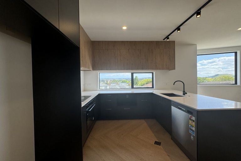 Photo of property in 11/8 Bennett Road, Pakuranga, Auckland, 2010