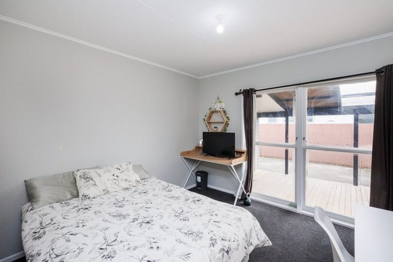 Photo of property in 73 Lockhart Avenue, Milson, Palmerston North, 4414