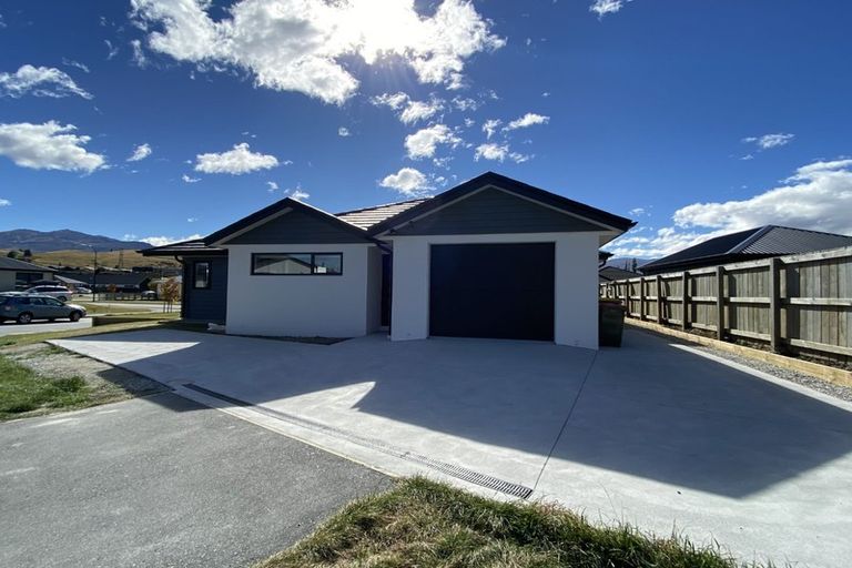 Photo of property in 1 Silver Street, Lower Shotover, Queenstown, 9304