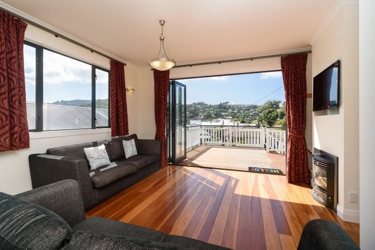 Photo of property in 94 Eden Street, Island Bay, Wellington, 6023