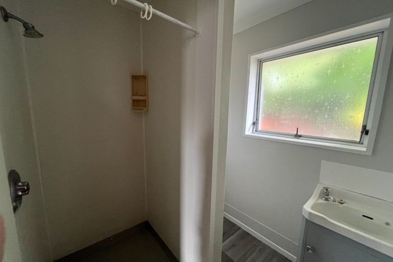 Photo of property in 2/206 Ruahine Street, Roslyn, Palmerston North, 4414